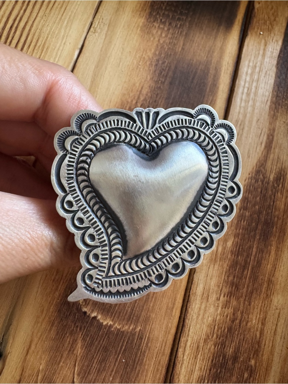 Leander Tahe Statement Heart Ring